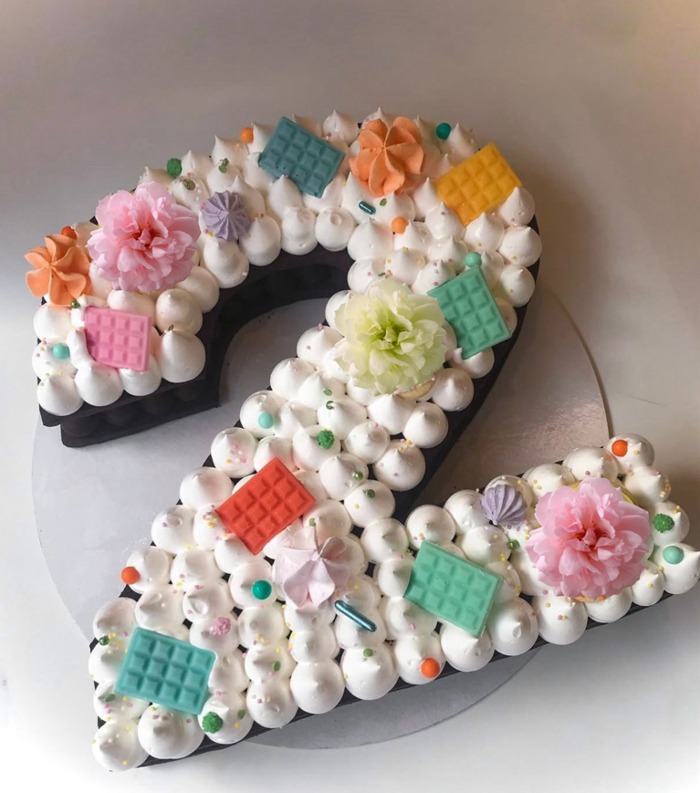 LETTER/NUMBER CAKE